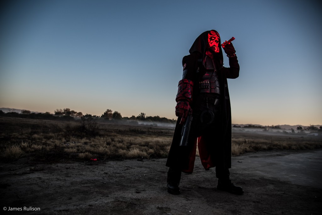Hellboy : Le Sabre Des Tempêtes Un cosplay badass qui mélange Dark Maul et HellBoy
